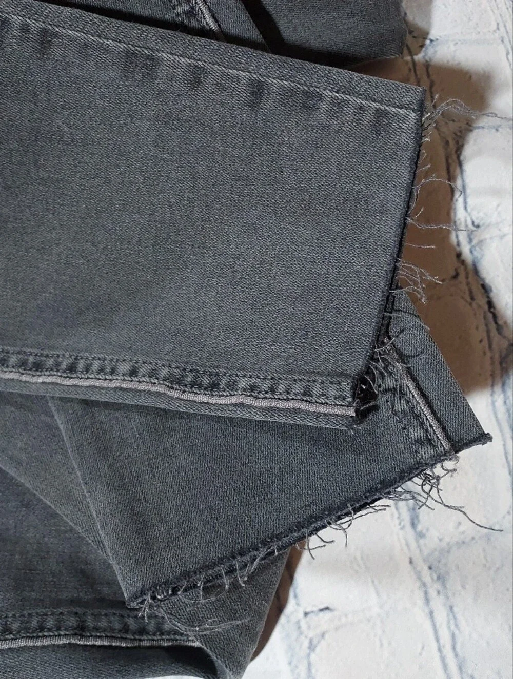 Veronica Beard Jeans 26/2 Debbie Skinny High Rise 5 Button Fly Distressed Hem